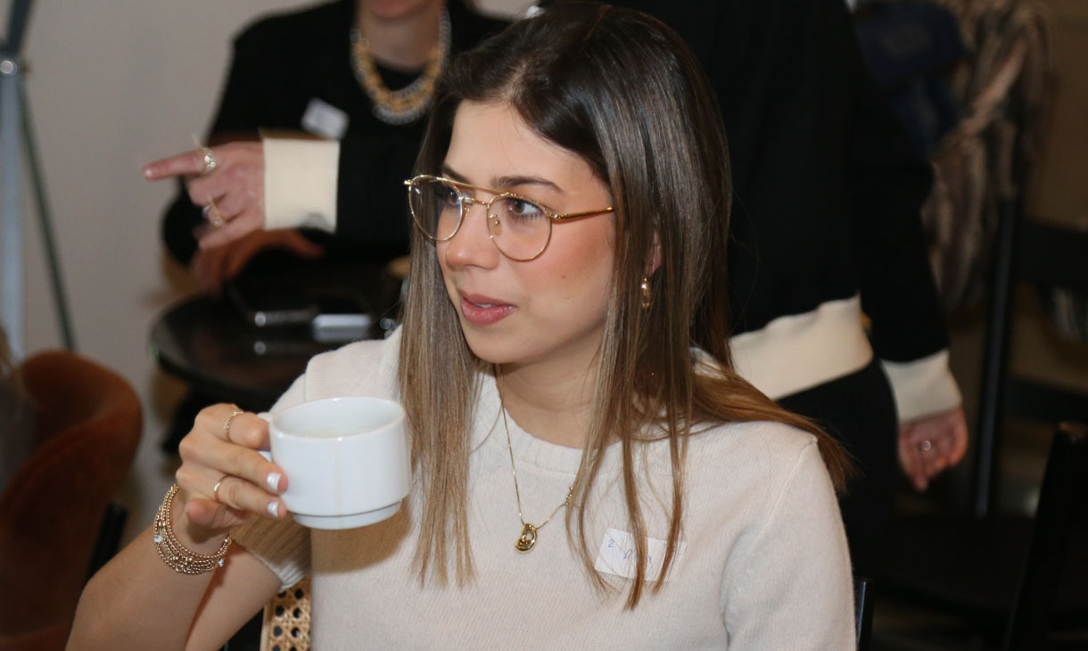 Dina Bazán