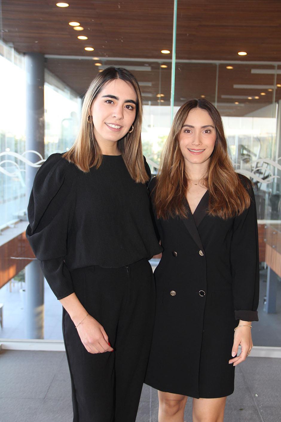 Carolina Rosales y Cecilia Dow.