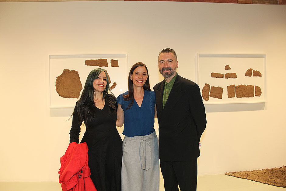 Isa Carrillo, Cynthia Gutiérrez y Agustín Pérez Rubio