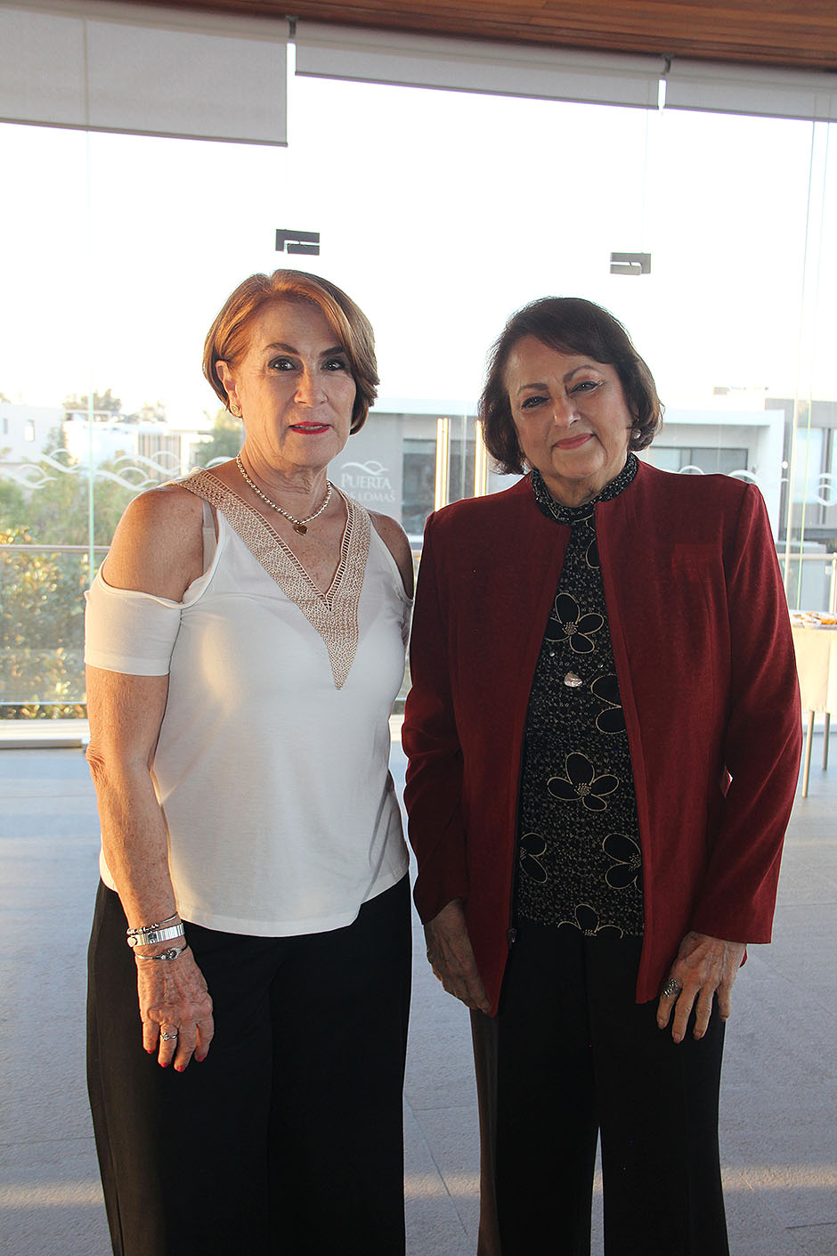 Lourdes Bracamontes y Gaby Medina.