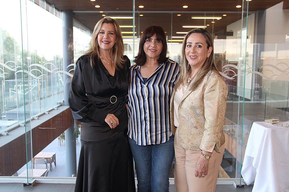 Mónica Pacheco, Claudia de la Mora y Martha González Agraz