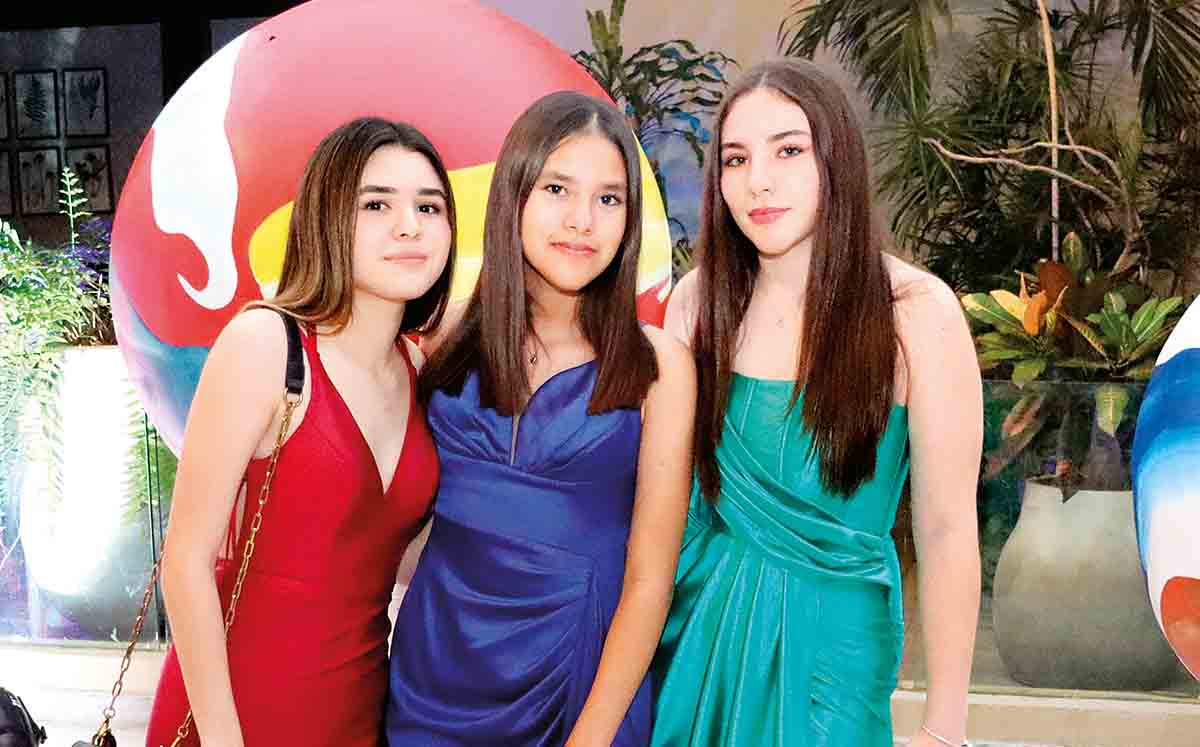 MILENA DEL ÁNGEL, KAROL URBINA Y MARÍA SOFÍA ROSAS nos regalaron sus mejores sonrisas en la coronación de la reina del Casino Tampiqueño