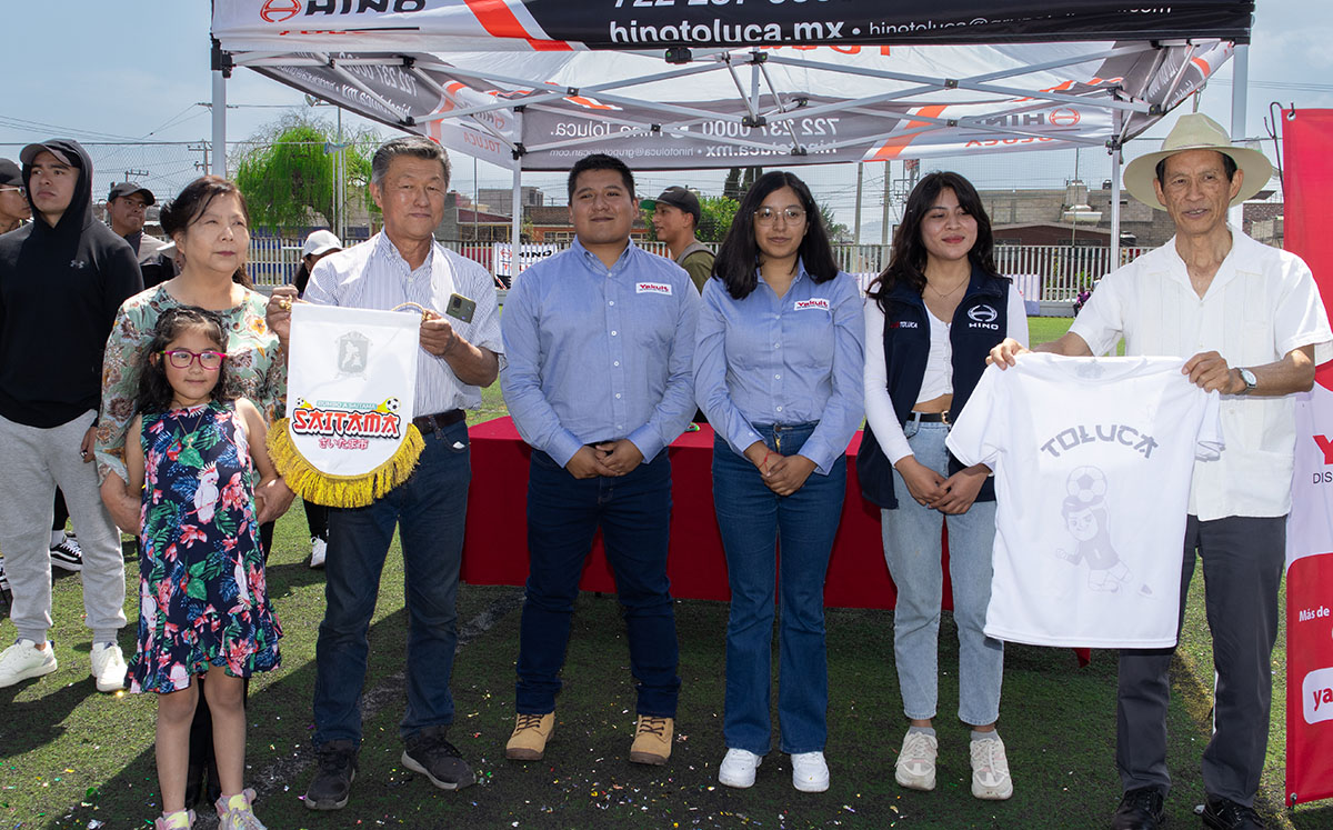 María Oguri, Hitoshi Lijima y Yasuhiro Matsumoto