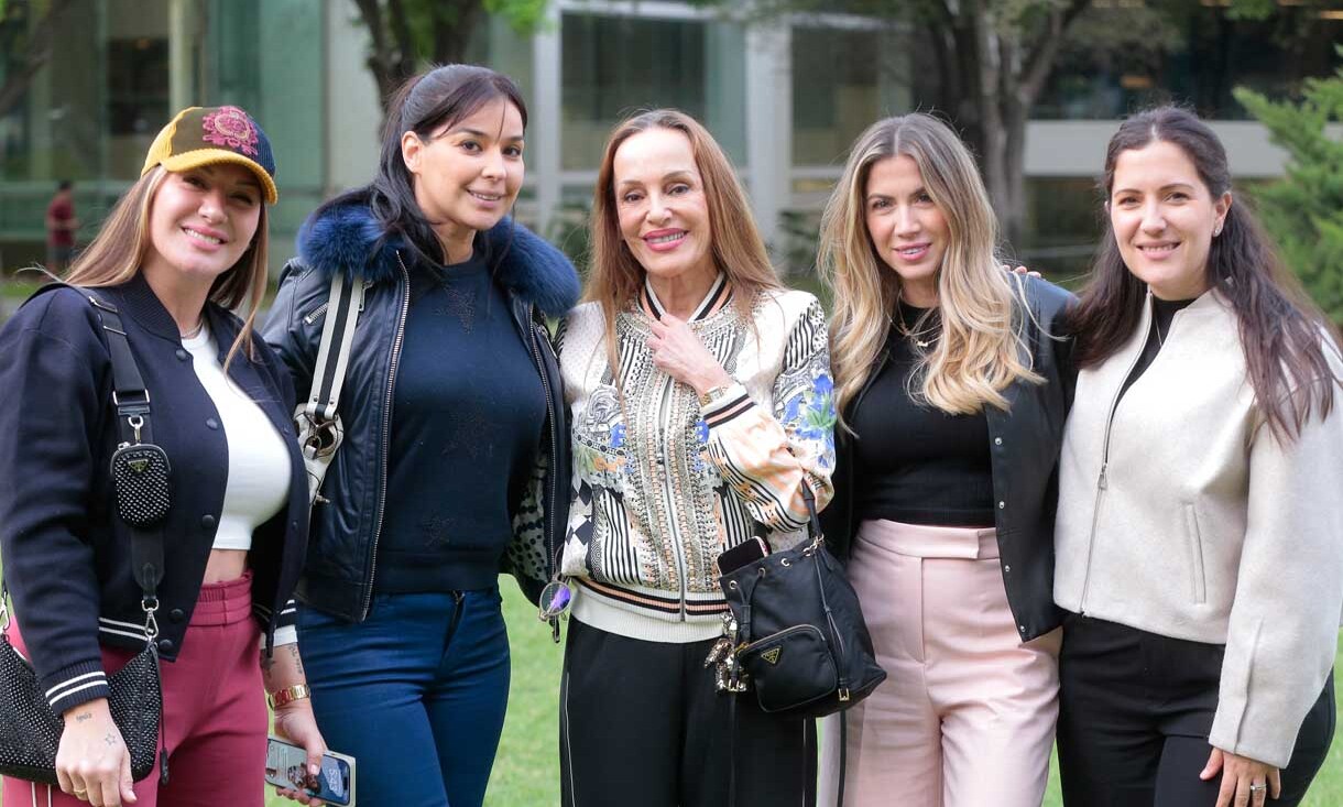 Maru Villarreal, Nadia Quezada, Maru Calderón, Caro Bravo y Lorena Canales