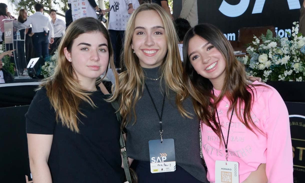Eugenia Wolberg, Natalia Garrido y Ana Paula Morales