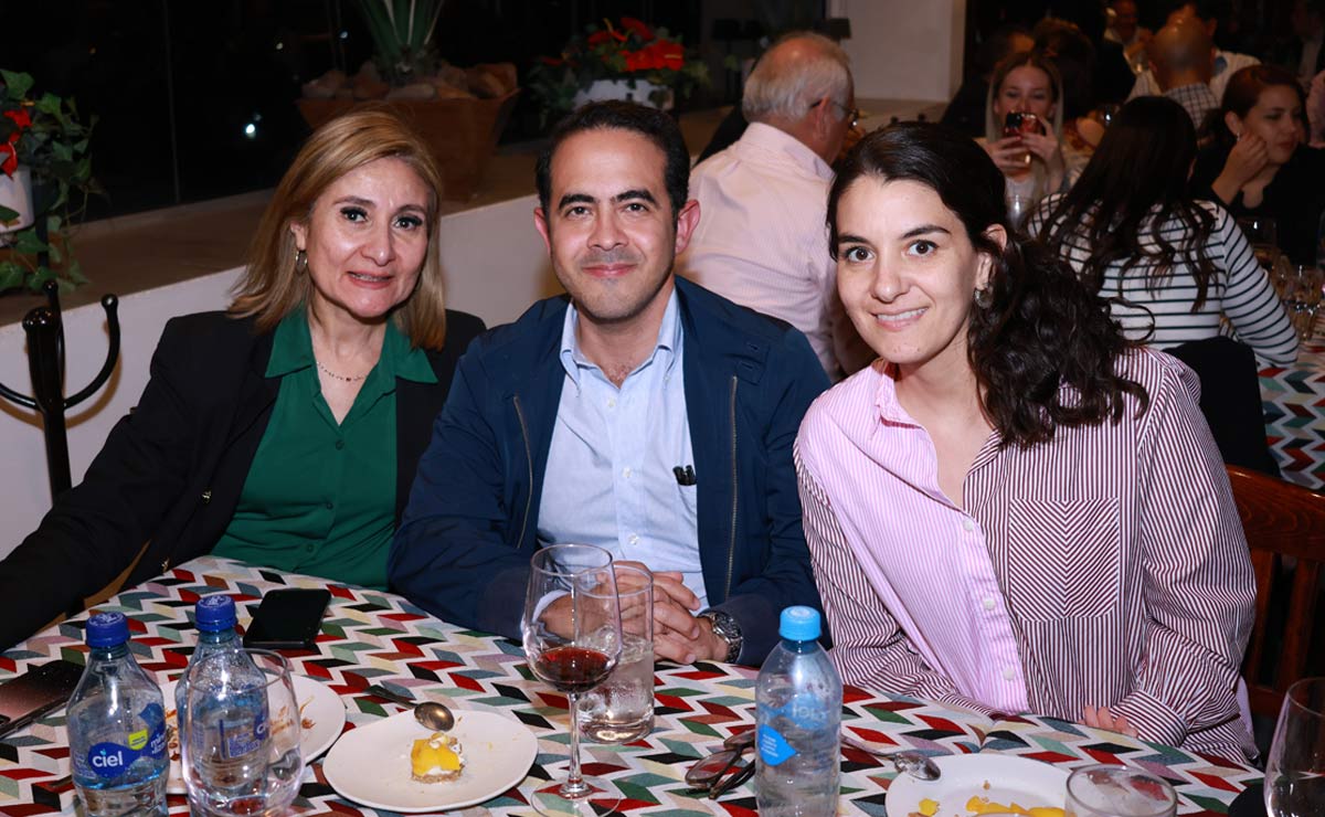 Cristina, Luis y Nury