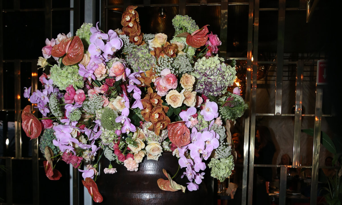 La decoración floral lució en la despedida / Foto: Roberto Alvarado