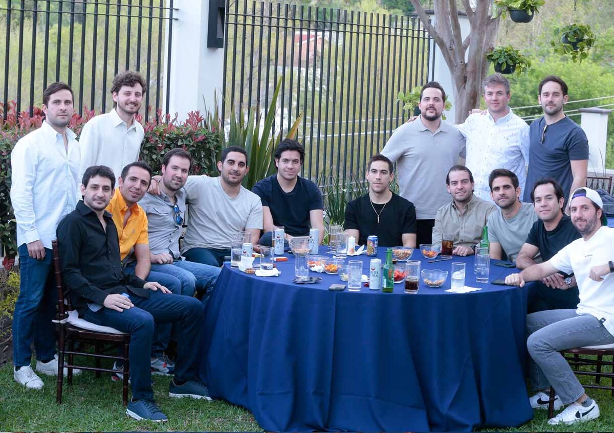 Daniel Guajardo, Silvio Chamorro, Carlos Maiz, Rodrigo Bichara, Lorenzo Milmo, Rolando Zablah, Héctor González, Fede Guerra, Rodrigo Garza, Bernardo