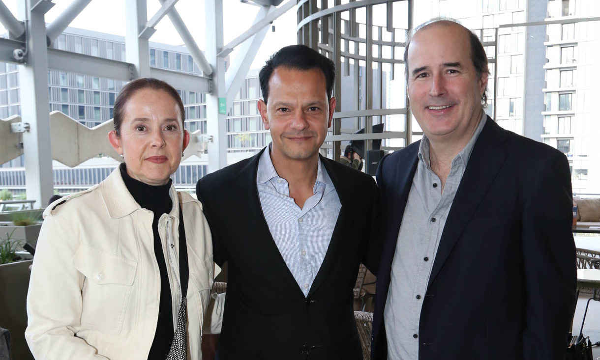 Ana de Treviño, Arnulfo Treviño y Alberto Fernández