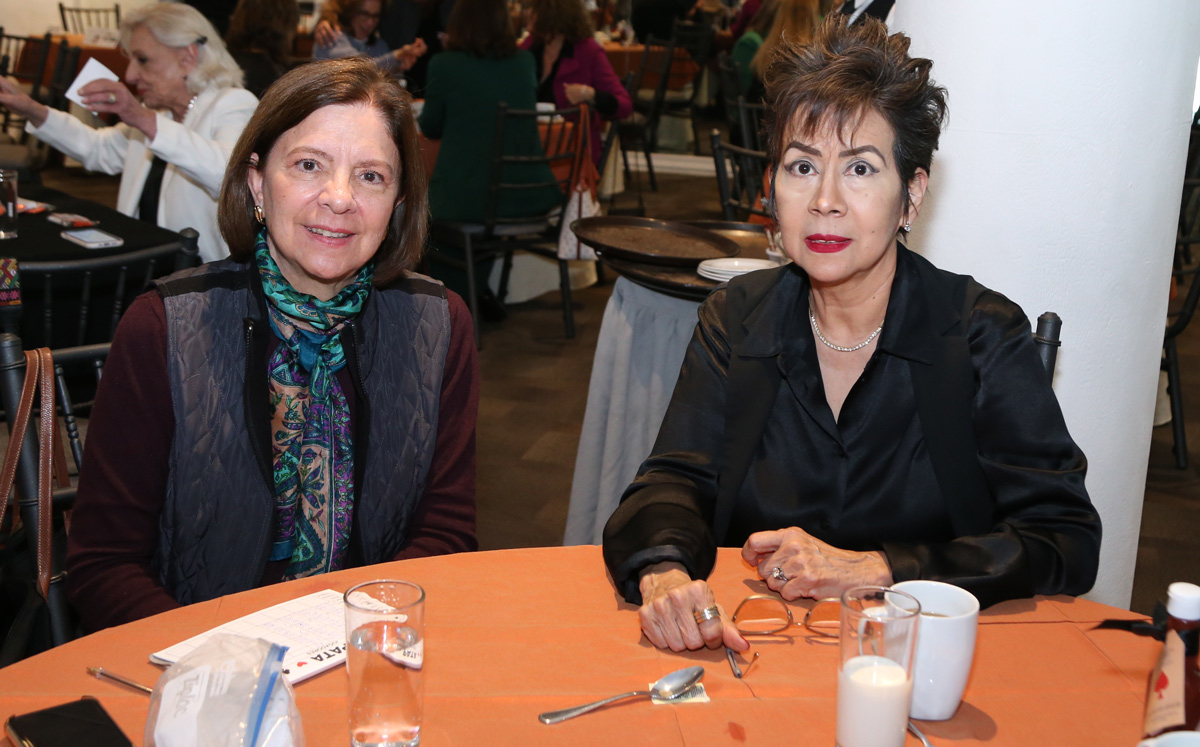 Patricia López y Laura de Hoyos / Foto: Roberto Alvarado