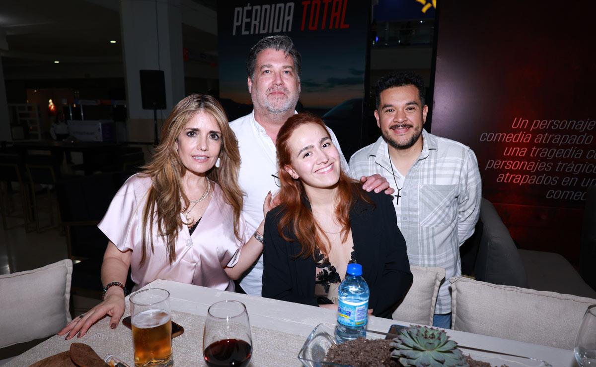 Sandra, Malena, Marco y Saúl