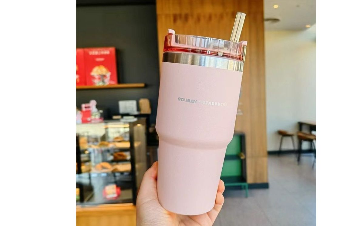 Profeco expone motivo para no comprar termos Stanley-Starbucks (X)
