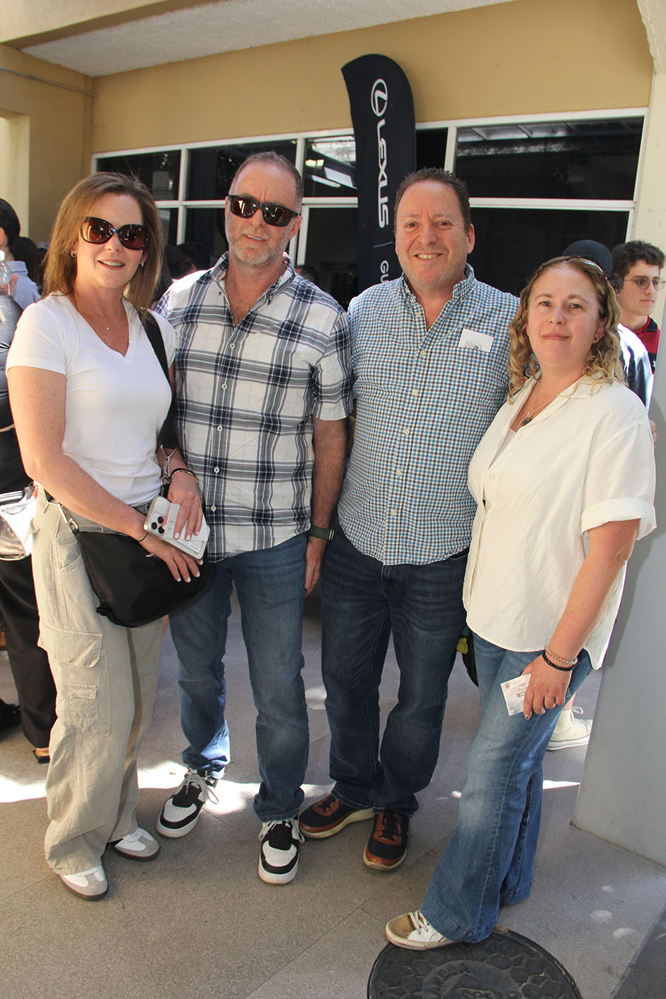 Evie Bemaras, Rafael Benuzillo, Alberto Benuzillo y Vanessa Jutorski