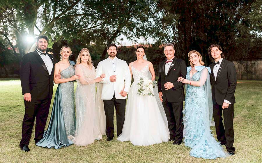 HANS HAEBERLI MARTÍNEZ, MARÍA LUISA MARTÍNEZ, ELVIA MERCEDES, SERGIO MARTÍNEZ, ORALIA BORGES, SERGIO MARTÍNEZ, MERCEDES MARTÍNEZ Y JERJES MARTÍNEZ