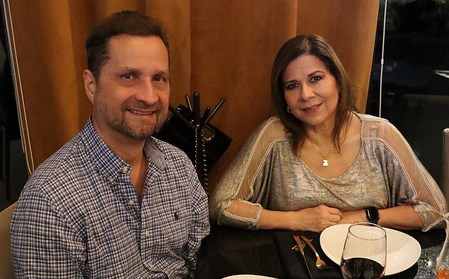 STEVE OROSZ,  ANGIE DE OROSZ