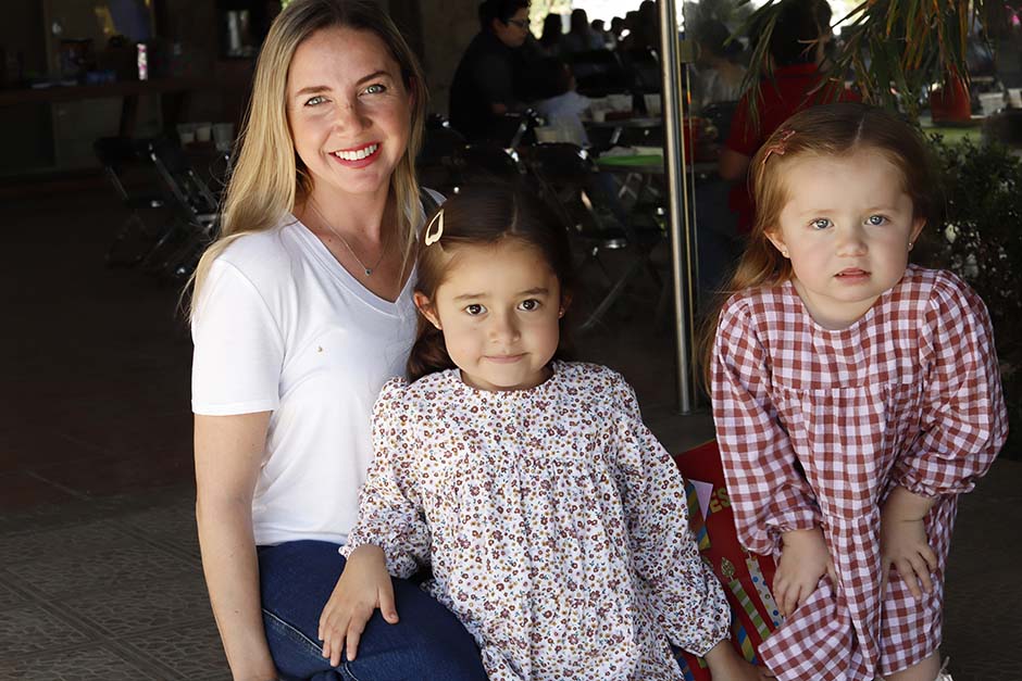 Mónica González, Ana Paula Zarur y Regina Zarur