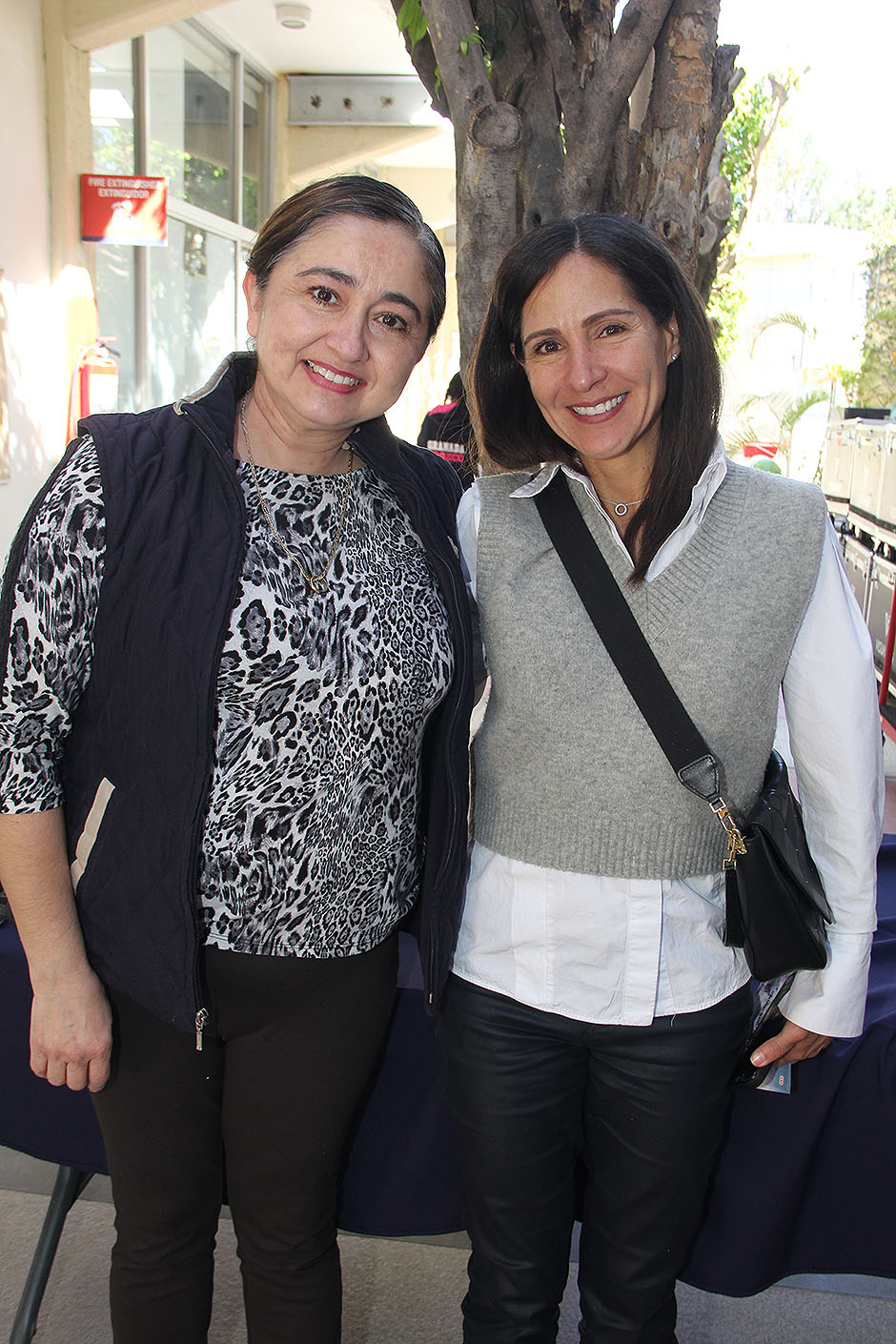 Sofía Cervantes y Verónica González.