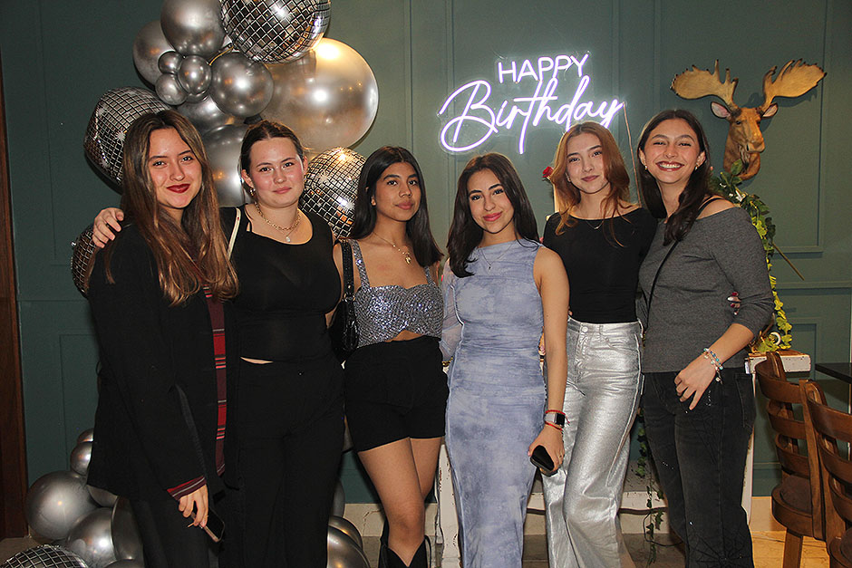 Valeria Aguilar, Aisha Miller, María José Beltrán, Reggie Ibarra, Valentina Rivas y Maria José Camacho