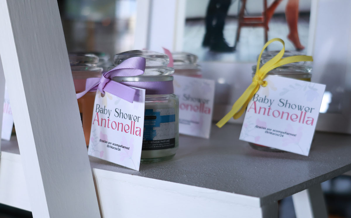 Se obsequiaron velas aromáticas