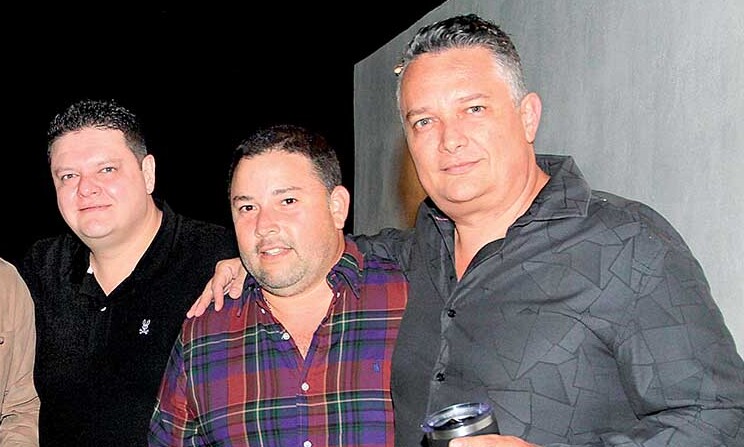 CONNI PLAZA, LALO RAMÍREZ YTOÑO FANJON se reunieron para compartir una noche especial en el cumpleaños de Marilú Ceja y Eduardo Lacavex