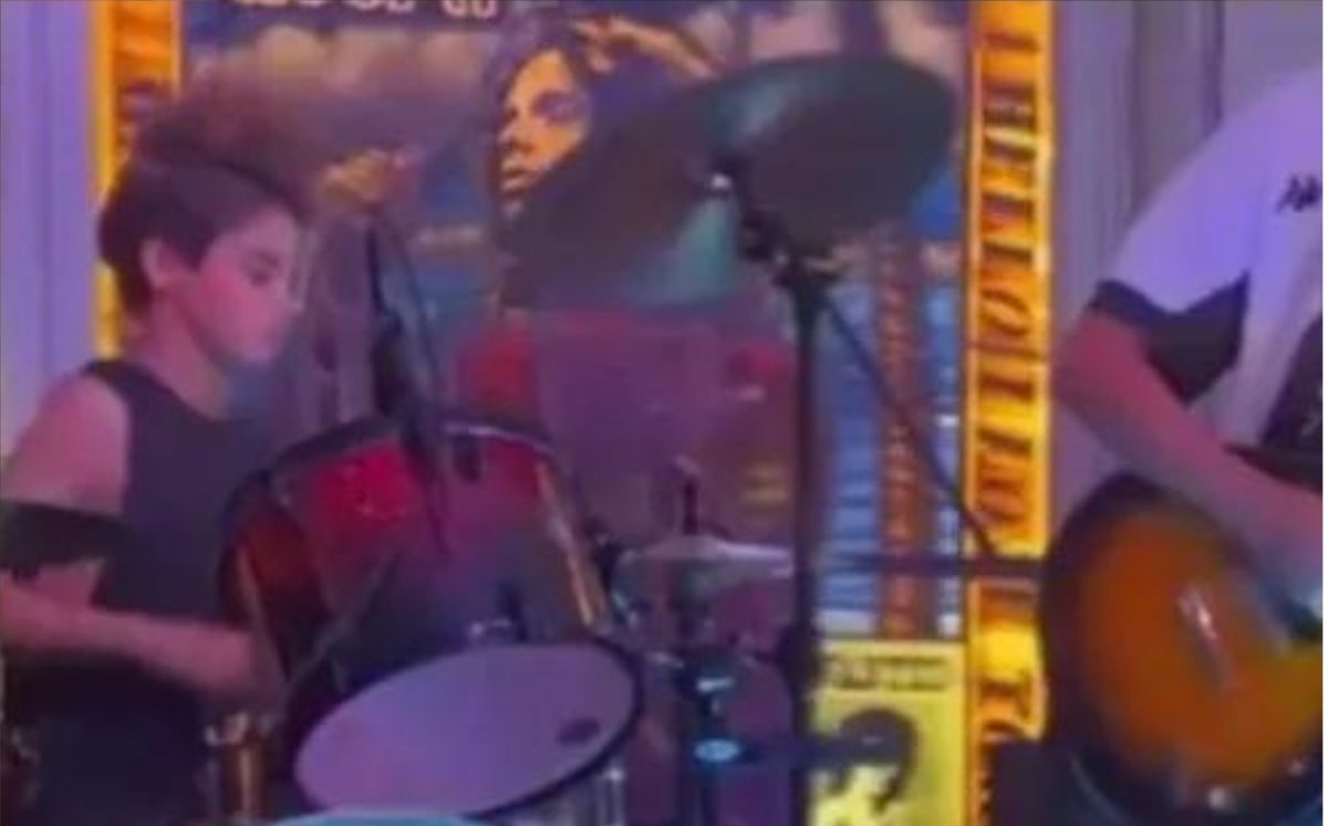 Shakira reacciona al ver el debut de su hijo, Milán, como baterista (Instagram)