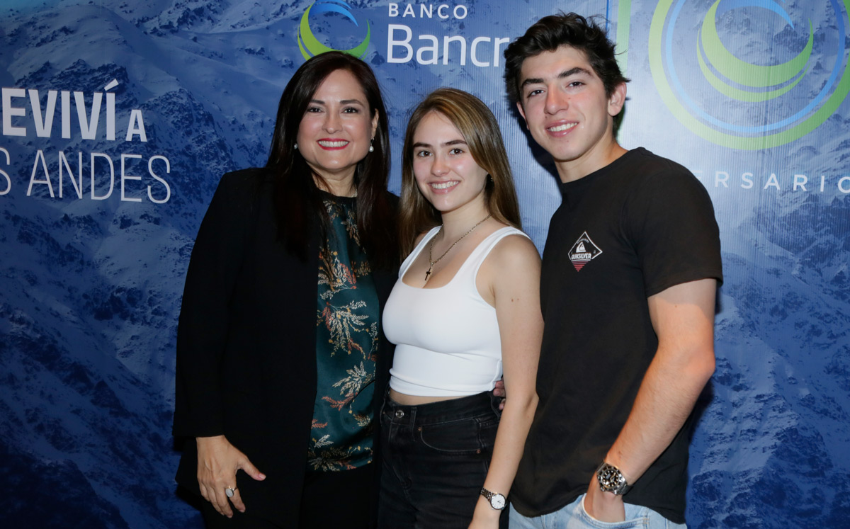 Alejandra Gutiérrez de Lozano, Sofía Lozano y Fernando Pérez / Foto: Omar Valdez