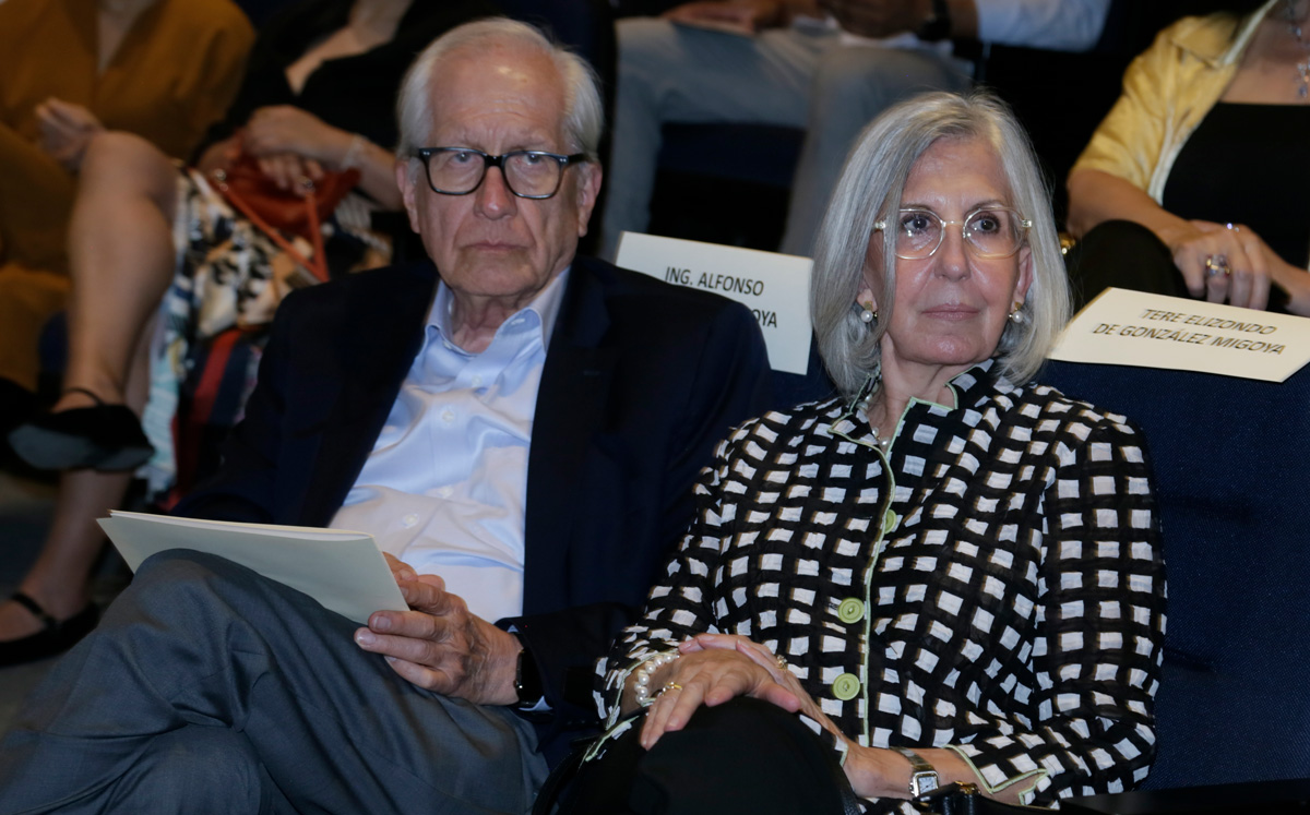 Alfonso González Migoya y Tere Elizondo de González / Foto: Omar Valdez