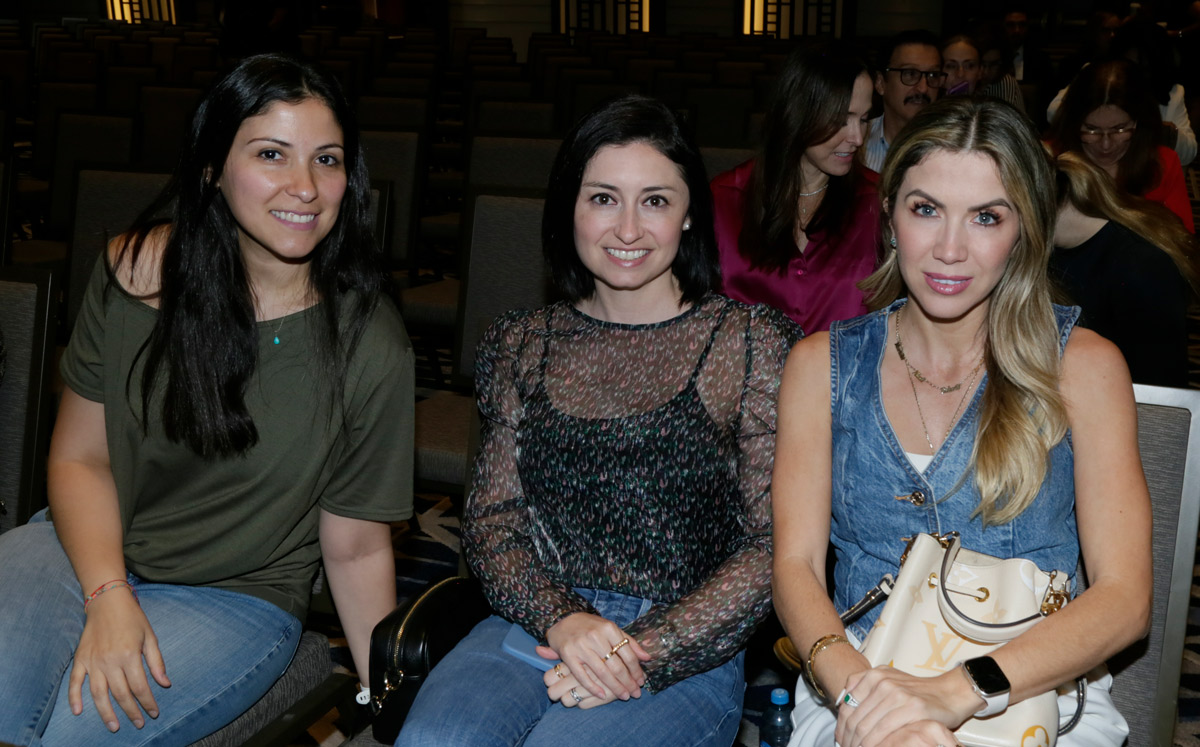 Nadia Villarreal, Karla Cueva y Caro Bravo / Foto: Omar Valdez