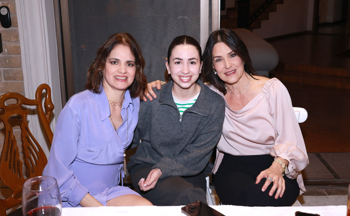 Paty, Luisa y Cecilia