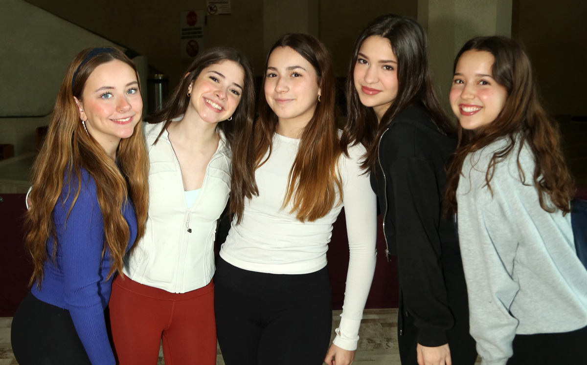 Priscila Soto, Rebeca Valencia, Paulina Garza, Ana Caro Rodríguez e Isabel Mena / Foto: Omar Valdez