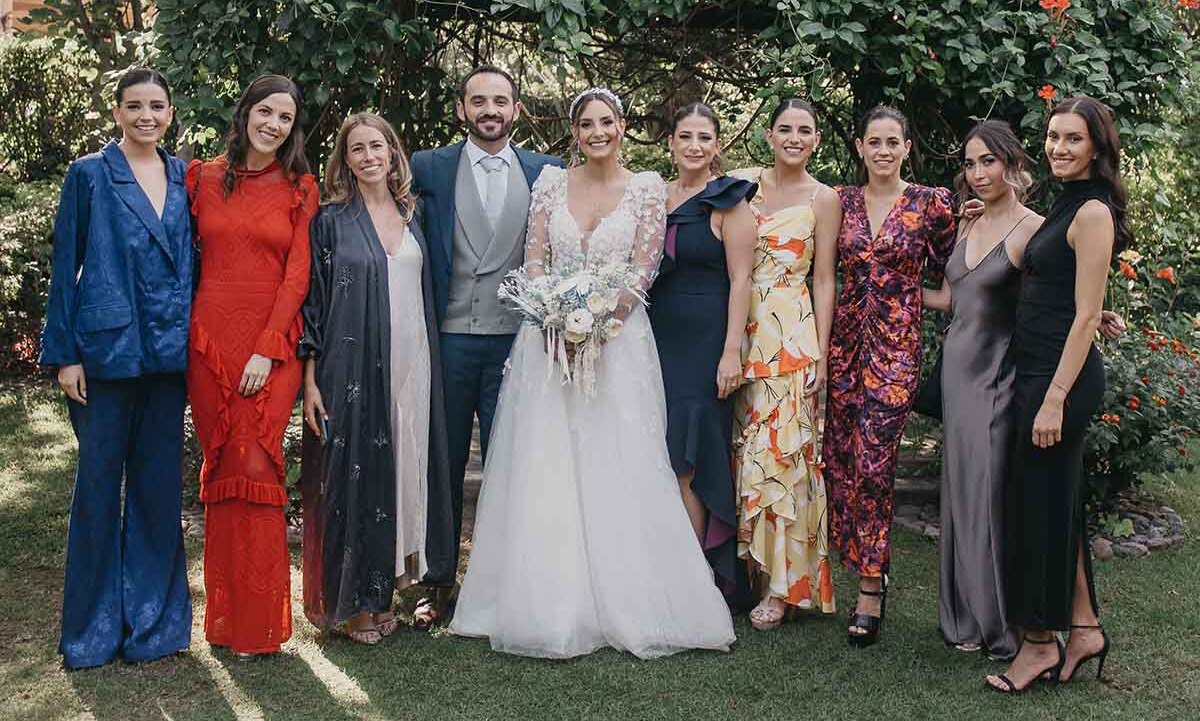 Regina Alonso, Sofía Lozano, Laura Quintana, Arturo Henaine, Nicole Fernández, Claudia Hasbun, Isabel Maurer, Maya Vigil, Claudia Montiel y Paulina Ma