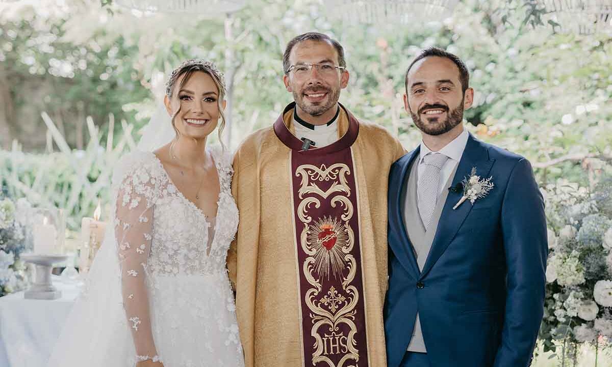 Nicole Fernández, Óscar Macías y Arturo Henaine
