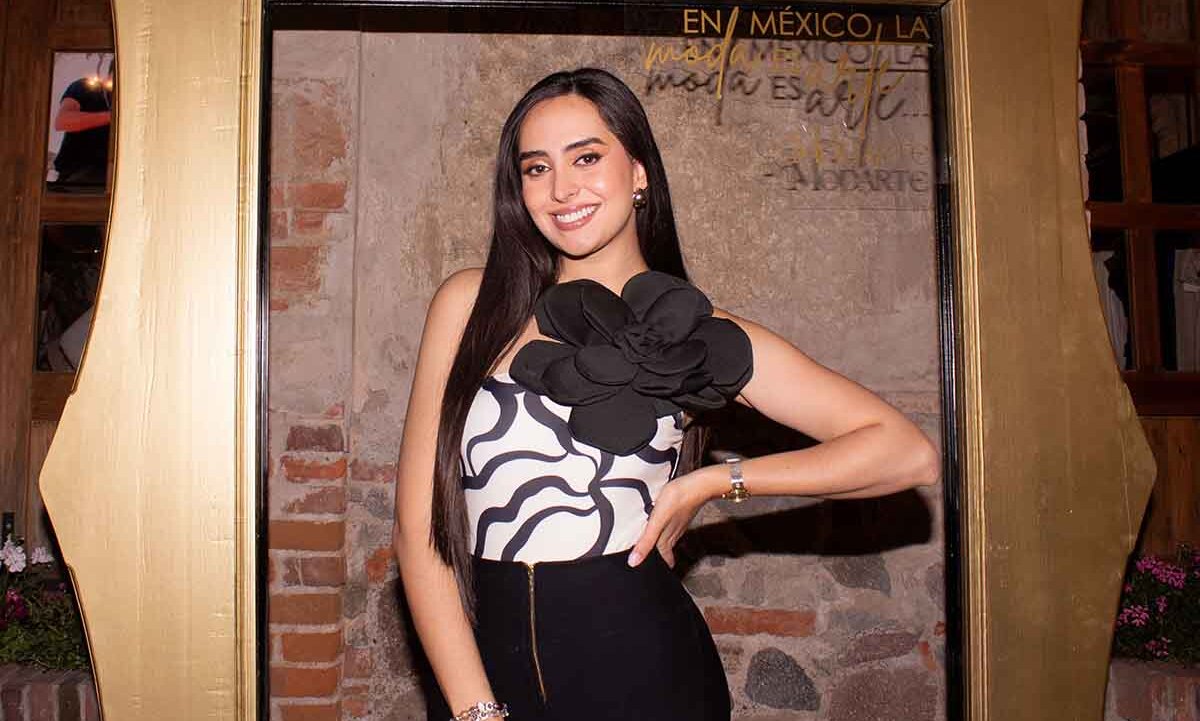 Gladys Flores