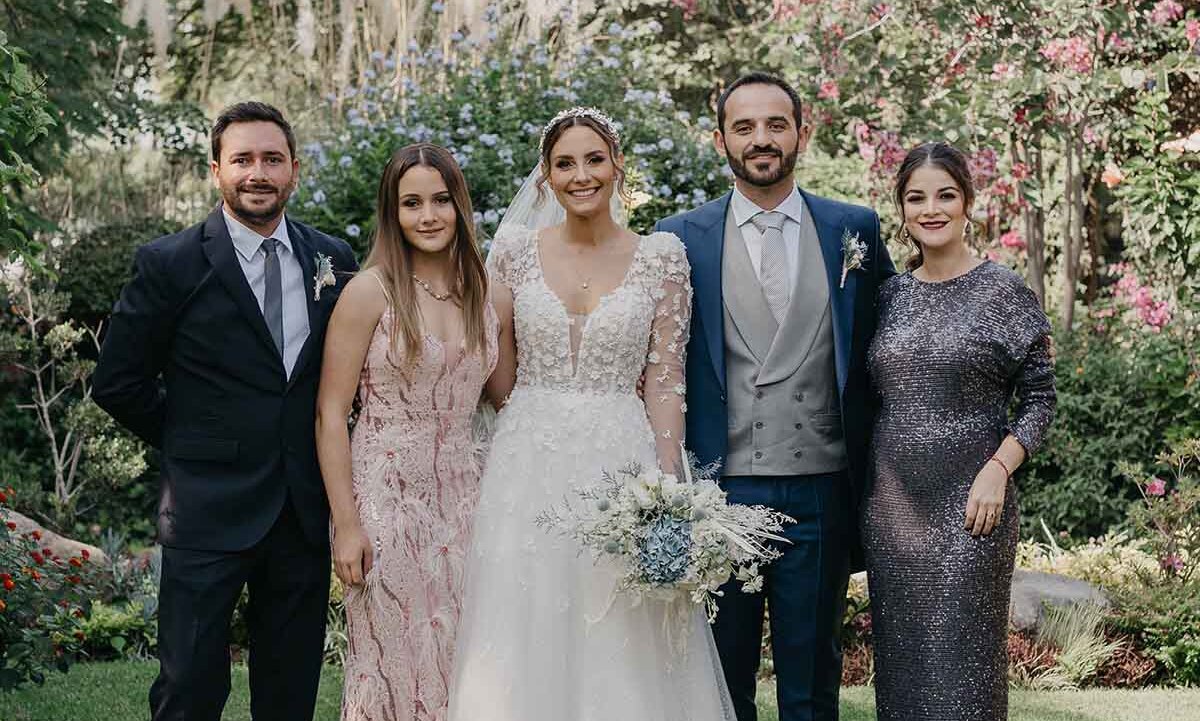 Jean Paul Fernández,Triana Fernández, los novios y Paula Pavón Torres