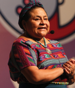 Rigoberta Menchú es una activista guatemalteca que ganó el Premio Nobel de la Paz en 1992.