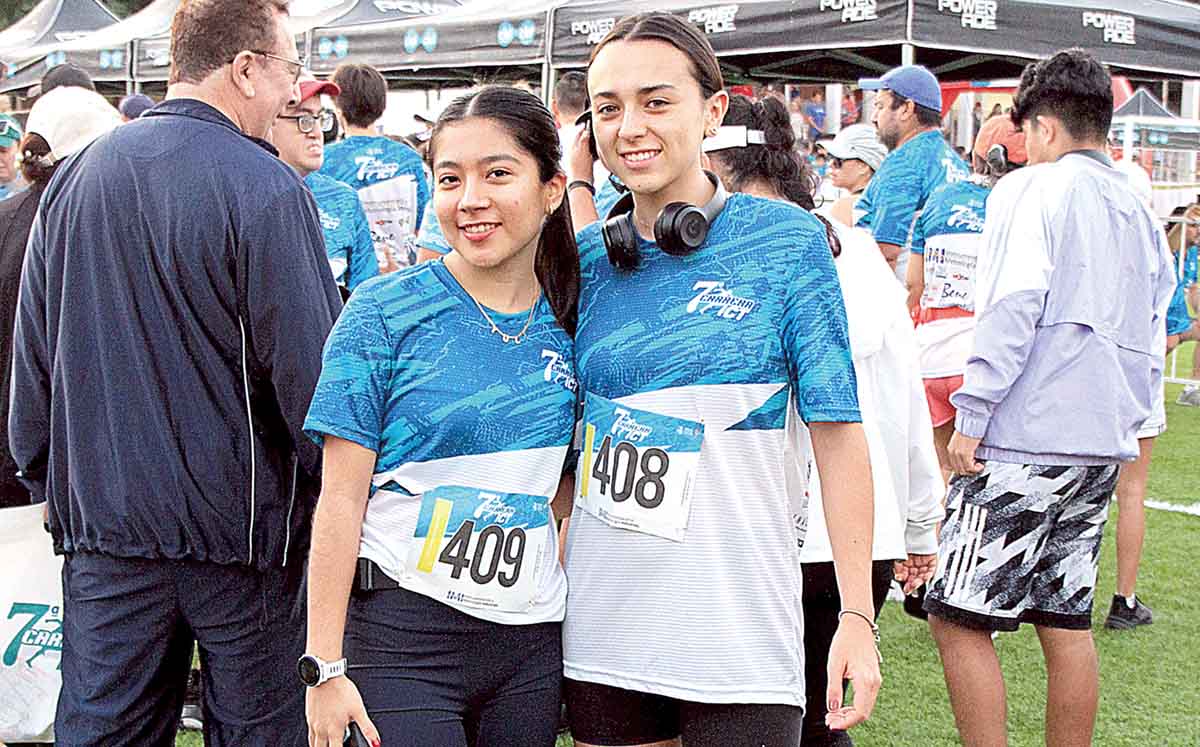 YULIANA SAUCEDO Y MARIFER ROSAS