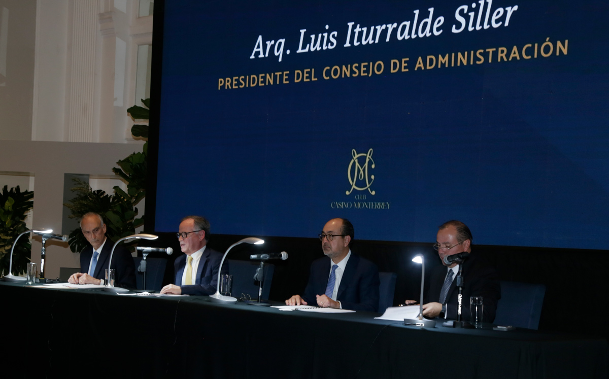 Directivos del Casino Monterrey celebran la Asamblea / Foto: Oma Valdez