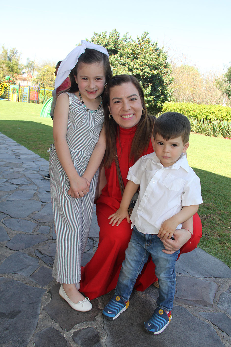 Julia Lozano Iñigo, Armida Iñigo y Carlos Daniel Lozano Iñigo (2)