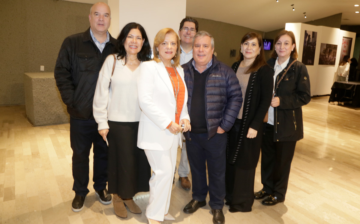 Sergio Monsiváis, Alejandra Arizmendi, Lily Quintana, Mauro Amarante, Gerardo Garza, Gabriela Amarante y Claudia Cantú / Foto: Omar Valdez