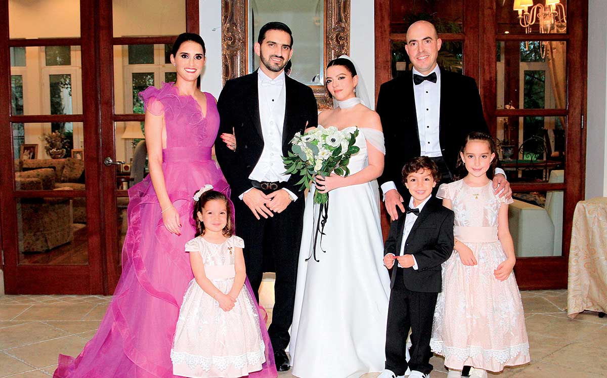 LINDA DE NASRALLAH, ARMANDO HAGE, TESSY MANZUR, MAURICIO NASRALLAH, ALICIA NASRALLAH, FARID NASRALLAH Y EMILIA NASRALLAH