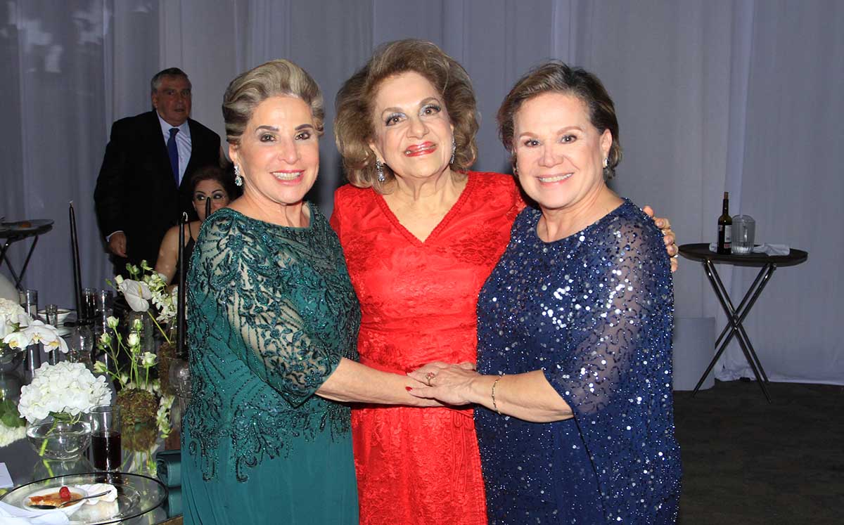LINDA DE KATTÁS, CLAUDETTE DE MANZUR Y MIMI NADER disfrutaron de diversas experiencias en el espacio Memories