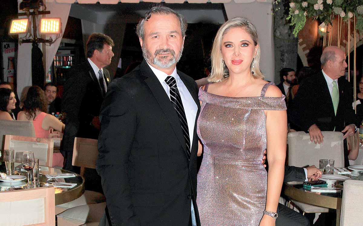 LEANDRO ELIZONDO Y ANDREA LEAL disfrutaron de un exquisito menú