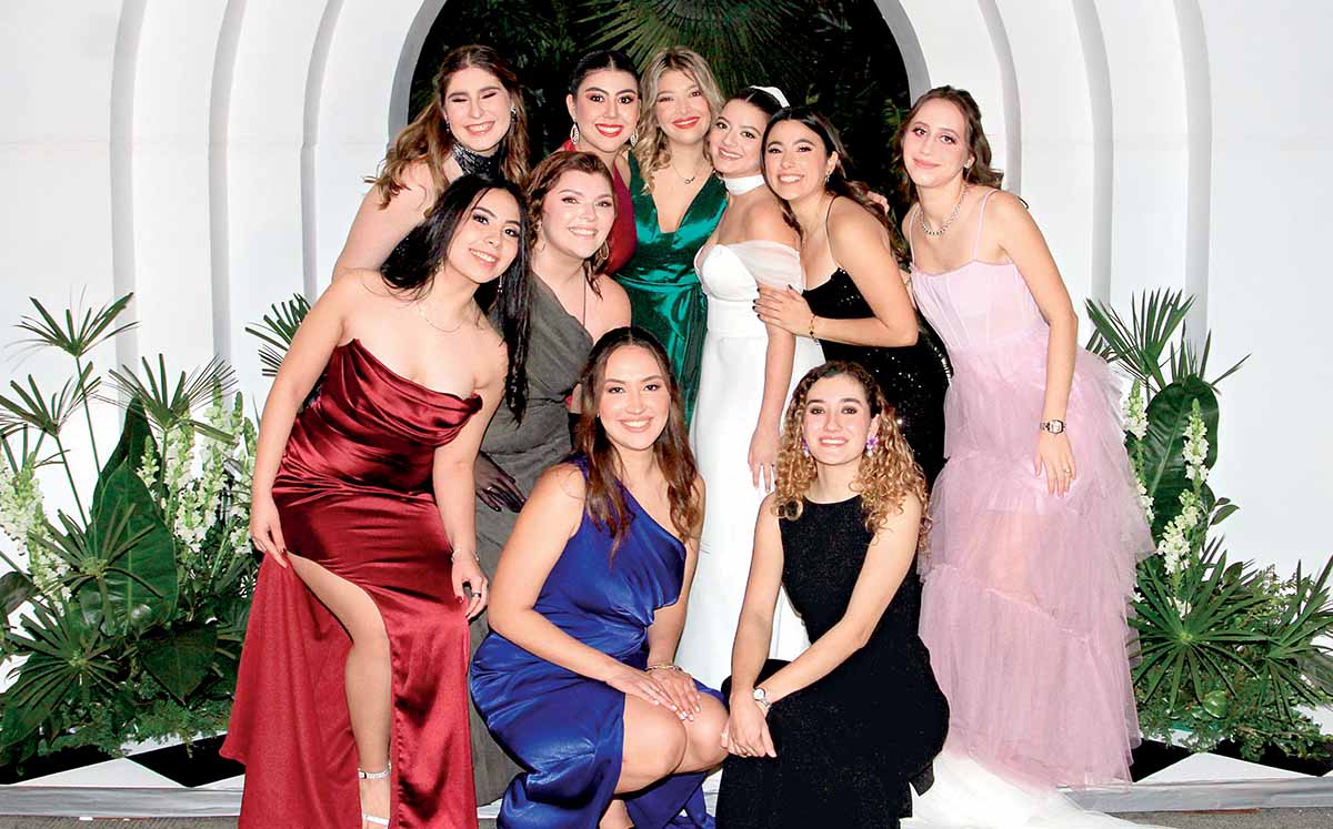 ANA SOFÍA, ANA PAULA, MARÍA ISABEL, TESSY MANZUR, LAURA, BETTY AGUILAR, ANDREA, ANA LILY, ROSY Y MARIANA