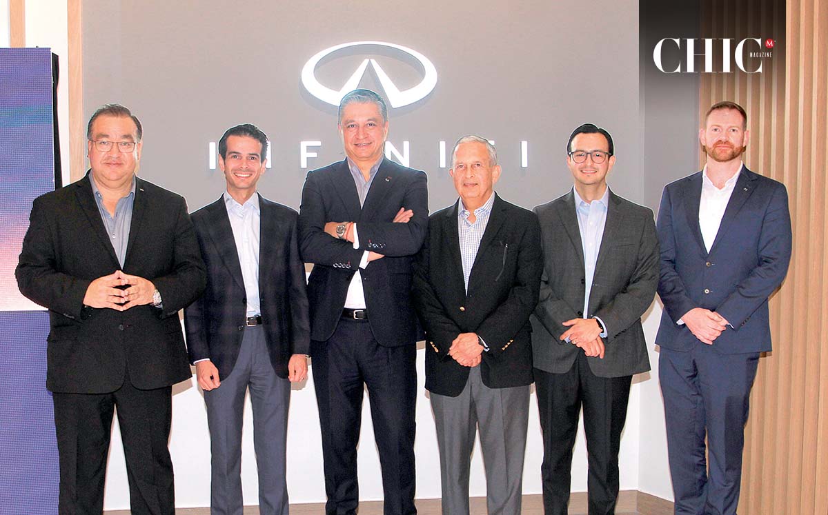 RICARDO RODRÍGUEZ, JORGE CHARUR, RODRIGO CENTENO,  JORGE CHARUR, ADRIÁN CHARUR Y EDWARD DOWNER felices en la inauguración de INFINITI