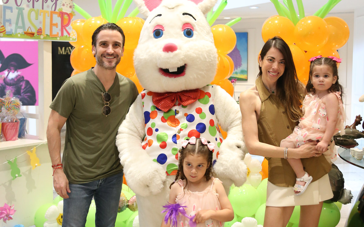 Carlos Berard, Anika Berard, Érika Arcaute de Berard y Charlotte Berard / Foto: Roberto Alvarado