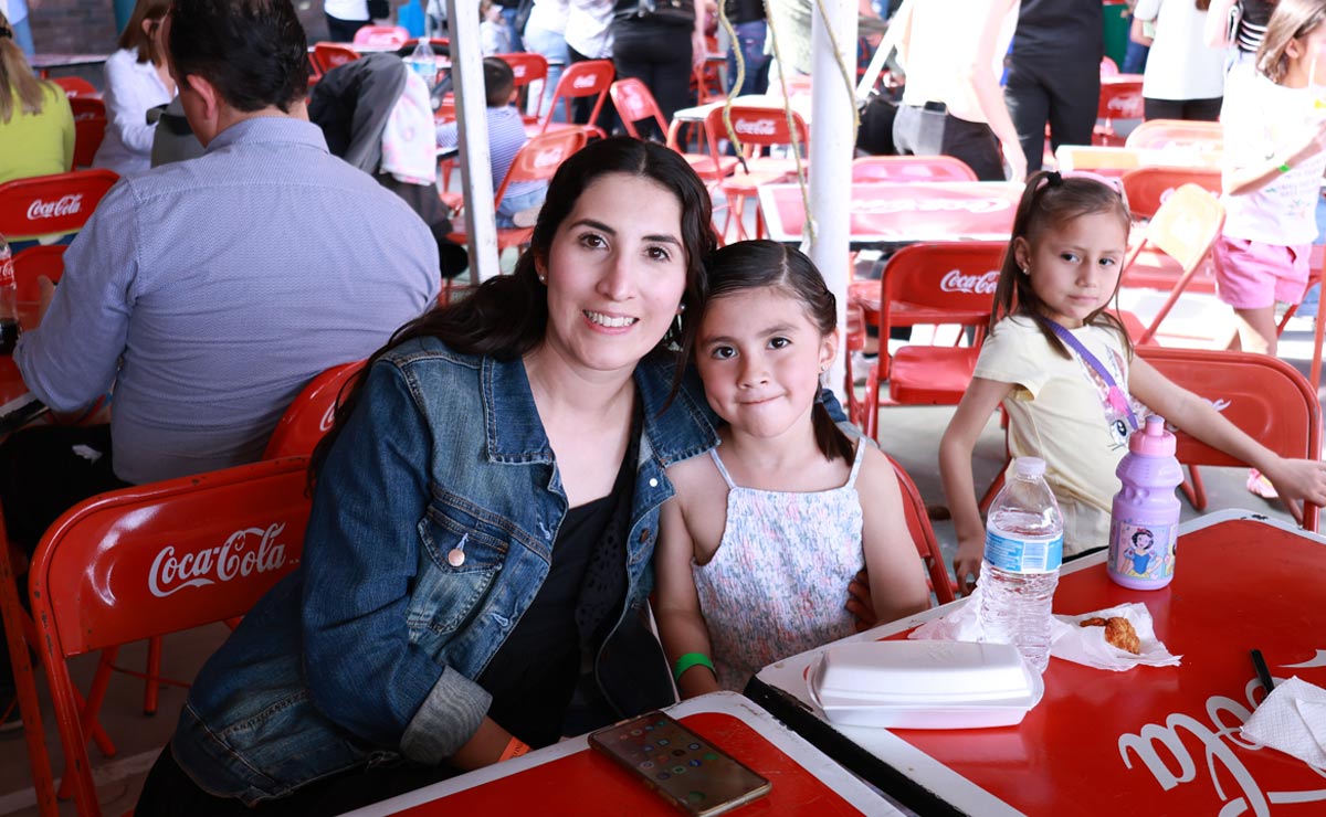 Ofelia y Monse