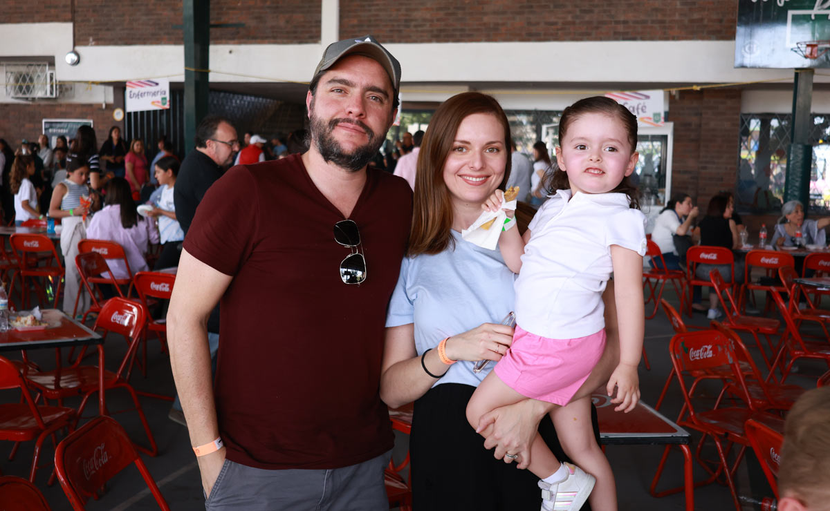 Toño, Toni y Paula