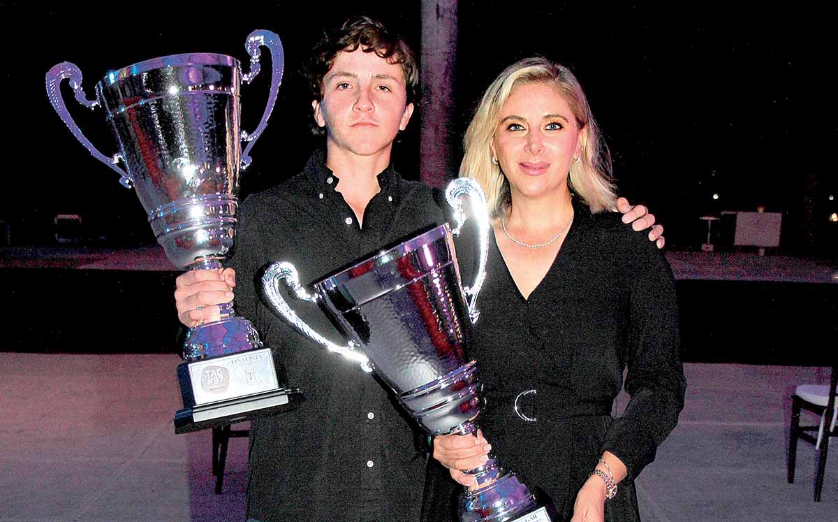 LEANDRO ELIZONDO Y ANDREA LEAL disfrutaron de la cena de premiación