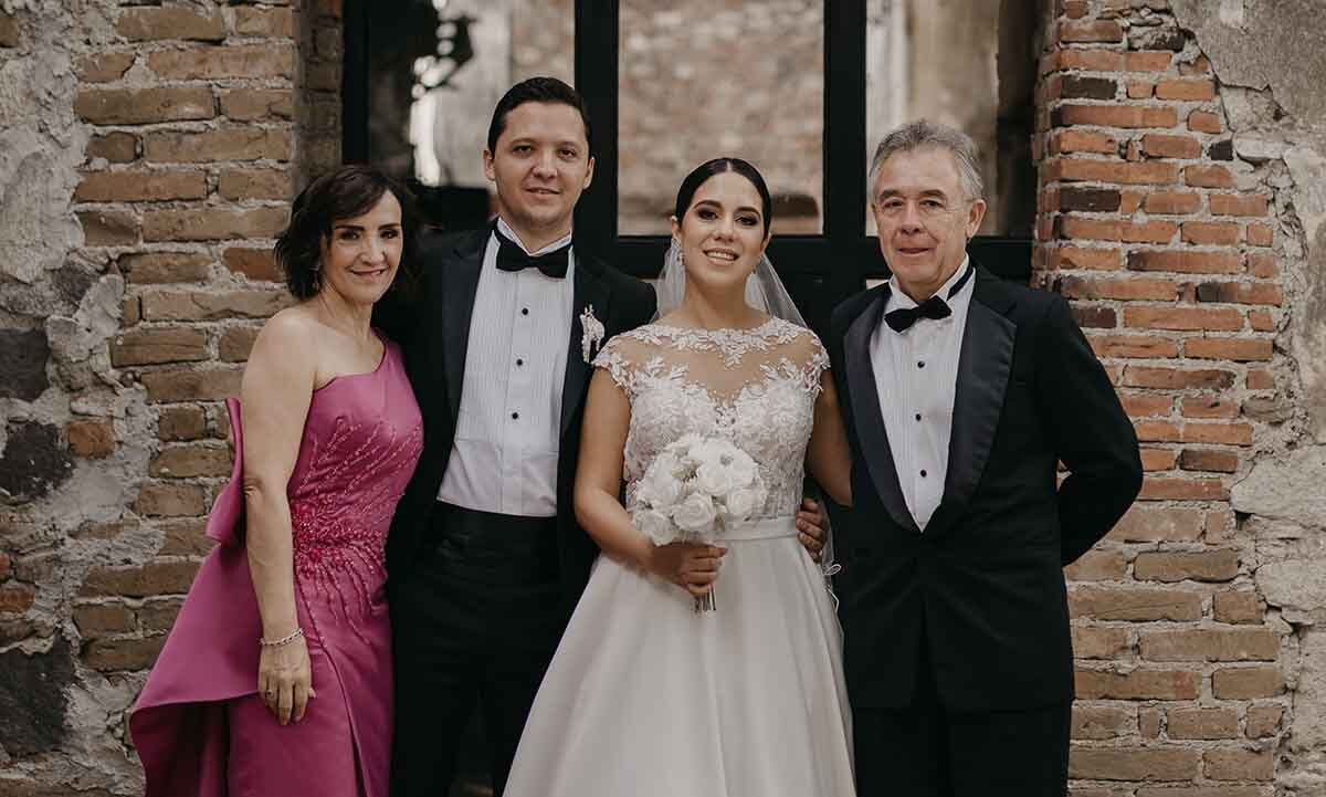 Papás del novio. Mary Loly Sañudo, Manolo Blanco, Angélica González y Manuel Blanco