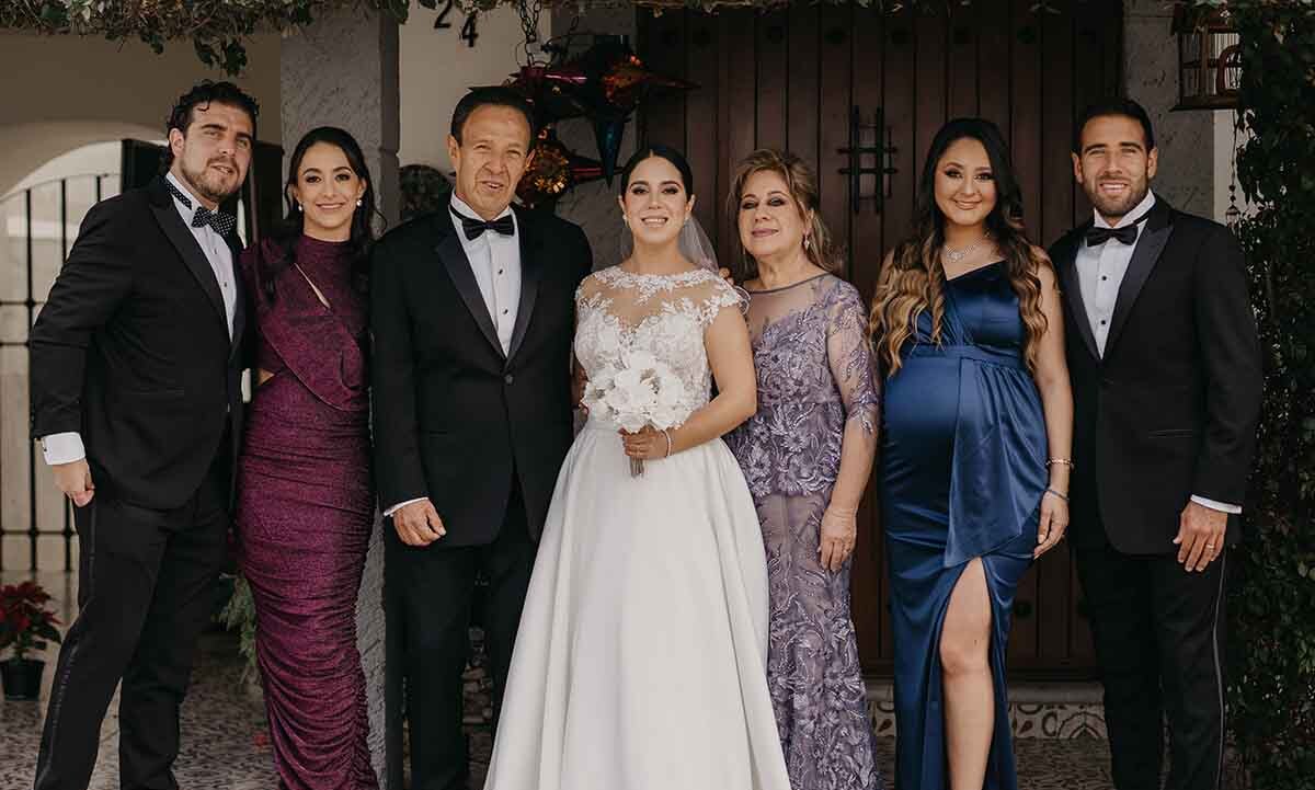 Antonio González, Andrea Luna, Antonio González, angélica González, Angelica Díaz, Mariel Pimentel y Pablo González